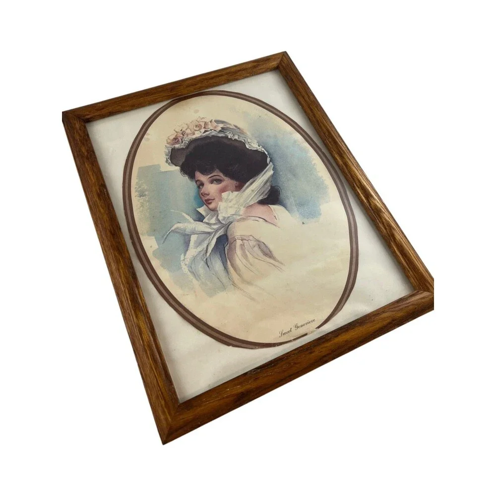 Antique Sweet Genevieve Victorian Portrait Oval Frame